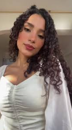 <em><strong>María L.</strong></em>